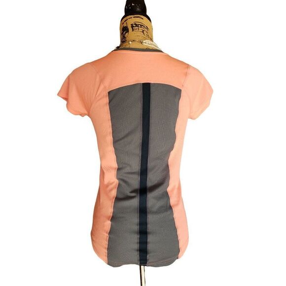 Nike Women's Top Small Miler Reflective Dri-Fit Short Sleeve Running Top - Picture 2 of 8